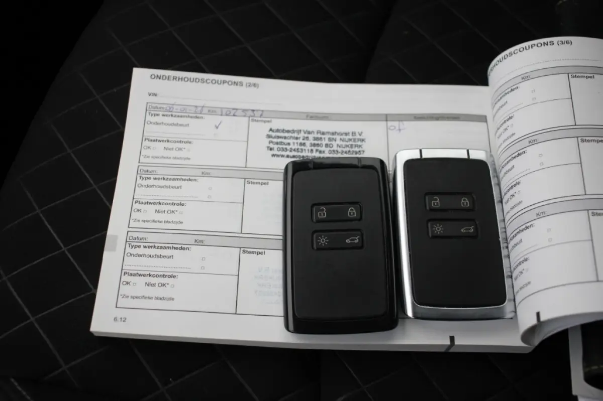 1.3 TCe Intens Automaat - Carplay, Camera, Clima, , Half Leer, Blind Spot, Trekhaak