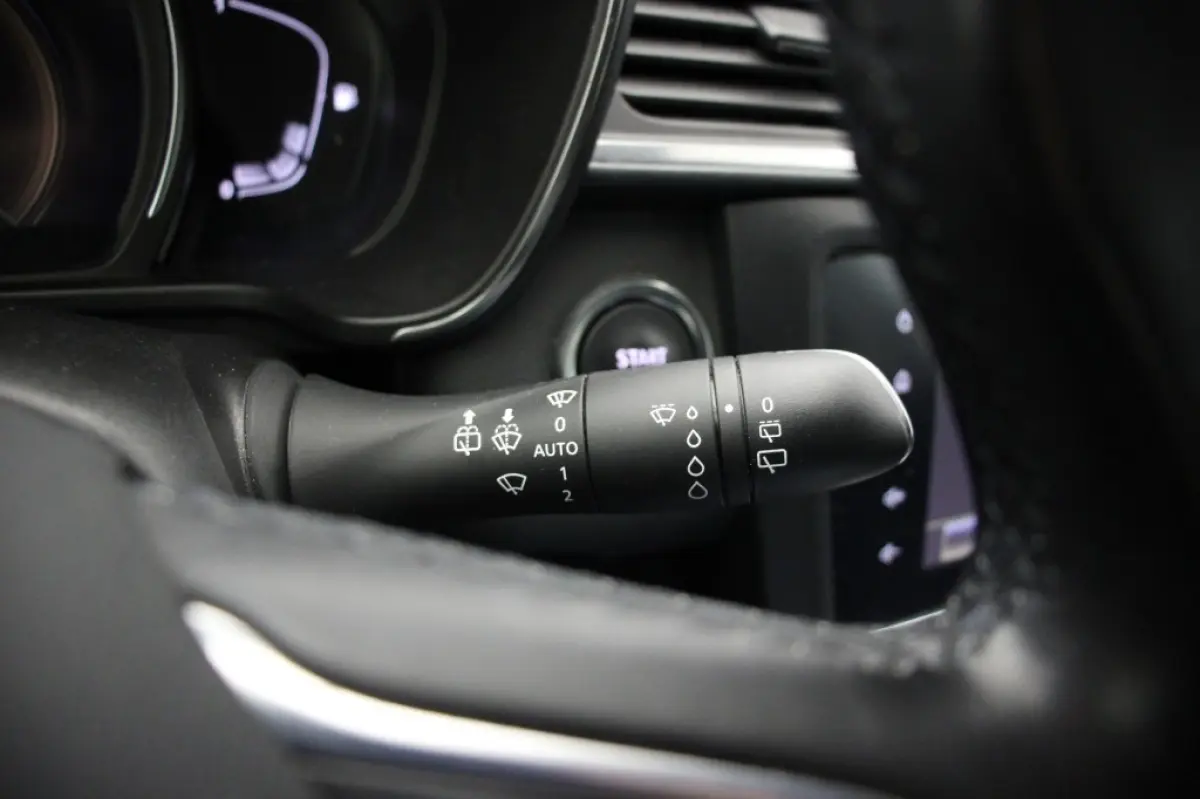 1.3 TCe Intens Automaat - Carplay, Camera, Clima, , Half Leer, Blind Spot, Trekhaak