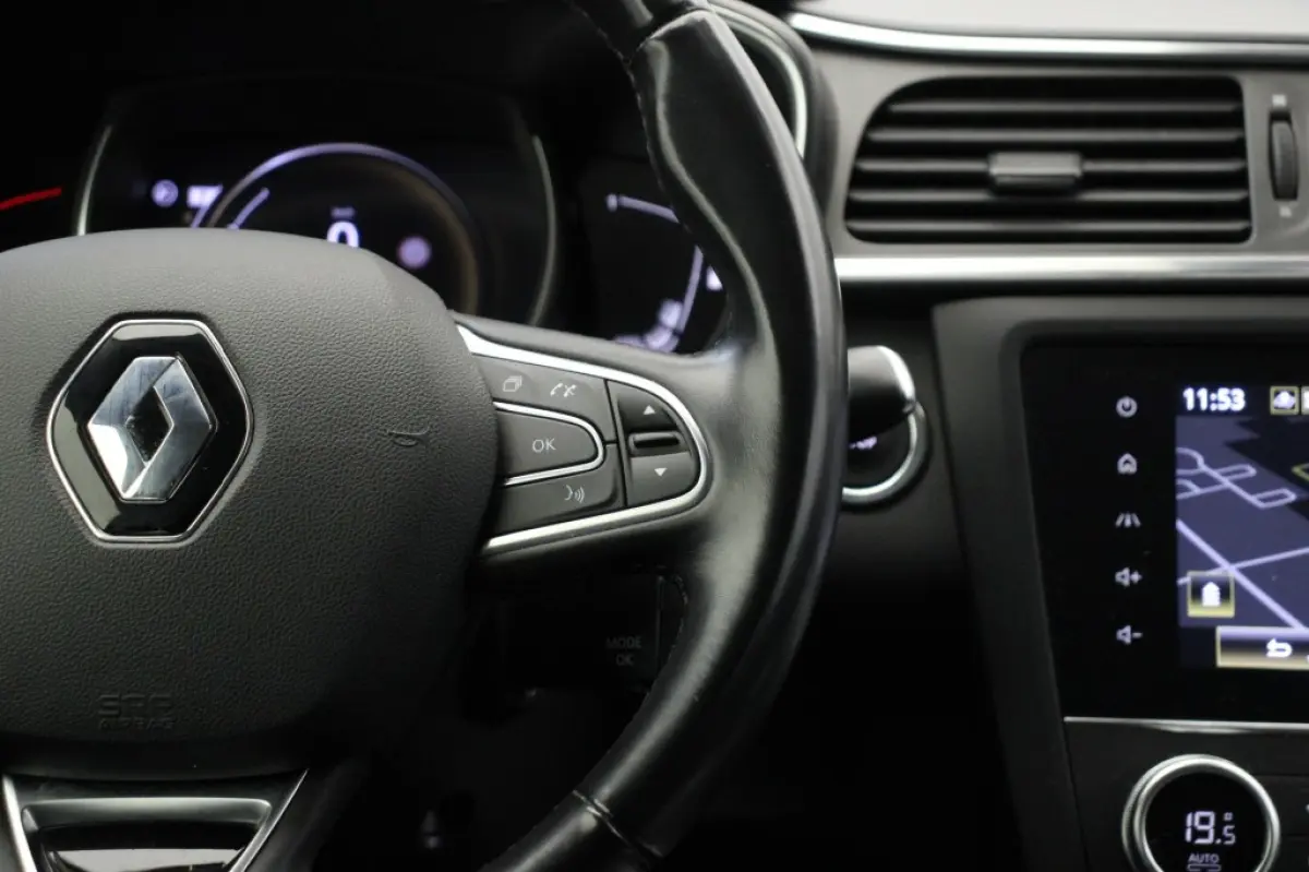1.3 TCe Intens Automaat - Carplay, Camera, Clima, , Half Leer, Blind Spot, Trekhaak