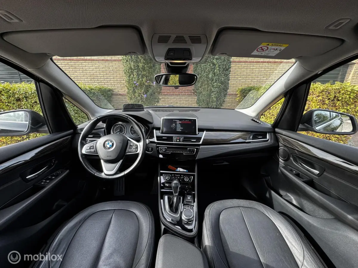 220i Luxury Line Camera*Leder*Head-Up
