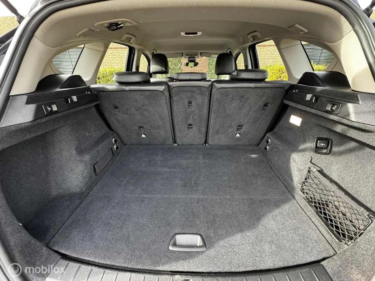 220i Luxury Line Camera*Leder*Head-Up