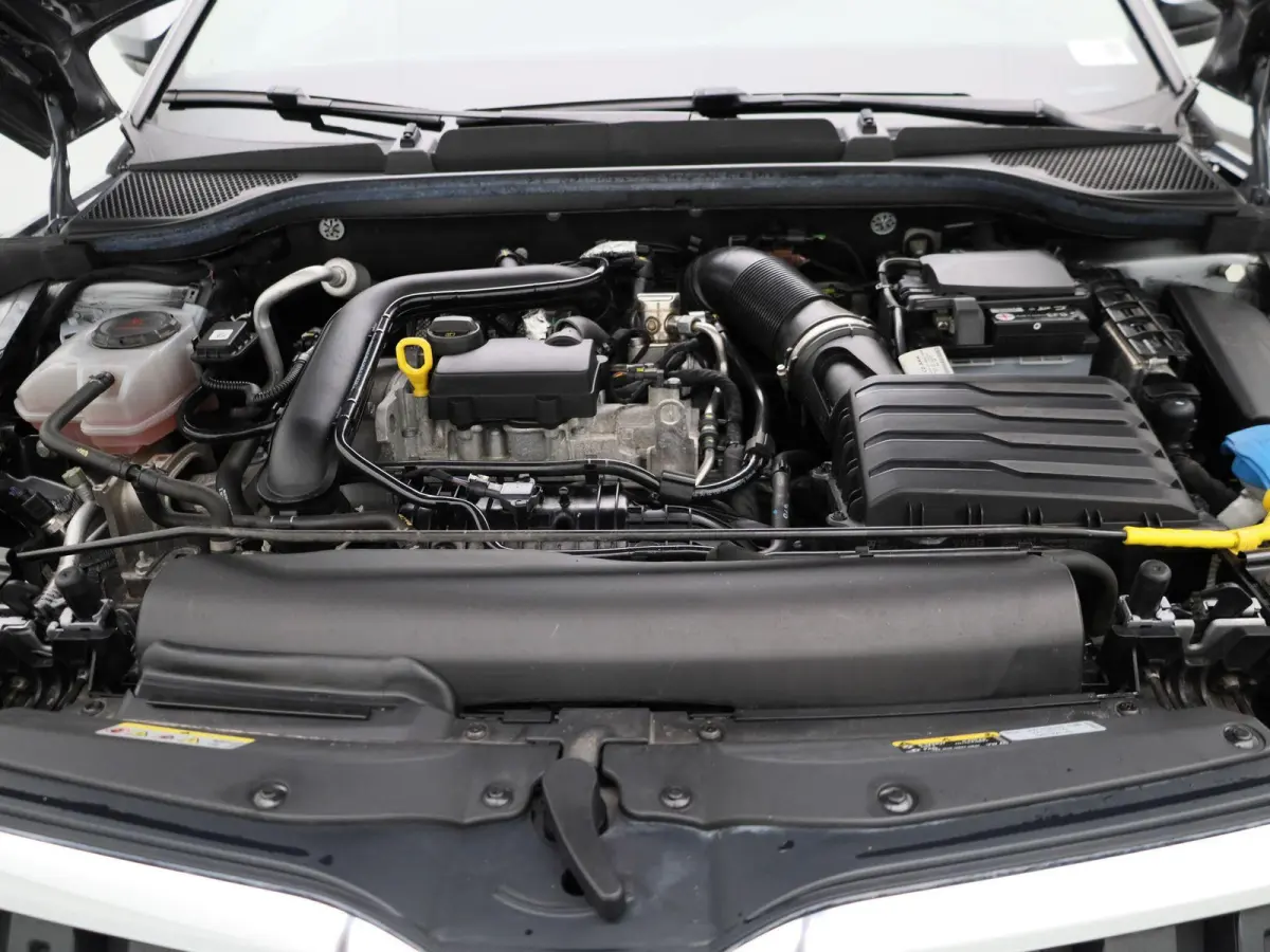 1.0 TSI Ambition | AIRCO | APPLE CARPLAY | ANDROID AUTO | CRUISE CONTROL | TREKHAAK |
