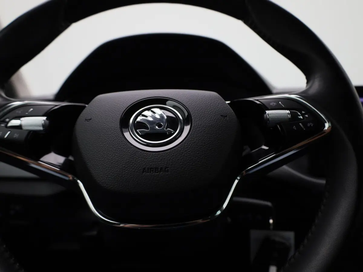 1.0 TSI Ambition | AIRCO | APPLE CARPLAY | ANDROID AUTO | CRUISE CONTROL | TREKHAAK |