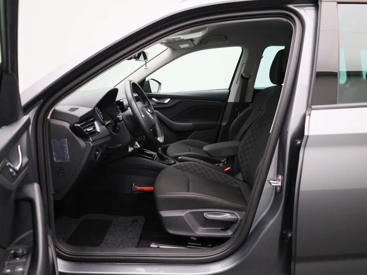 1.0 TSI Ambition | AIRCO | APPLE CARPLAY | ANDROID AUTO | CRUISE CONTROL | TREKHAAK |