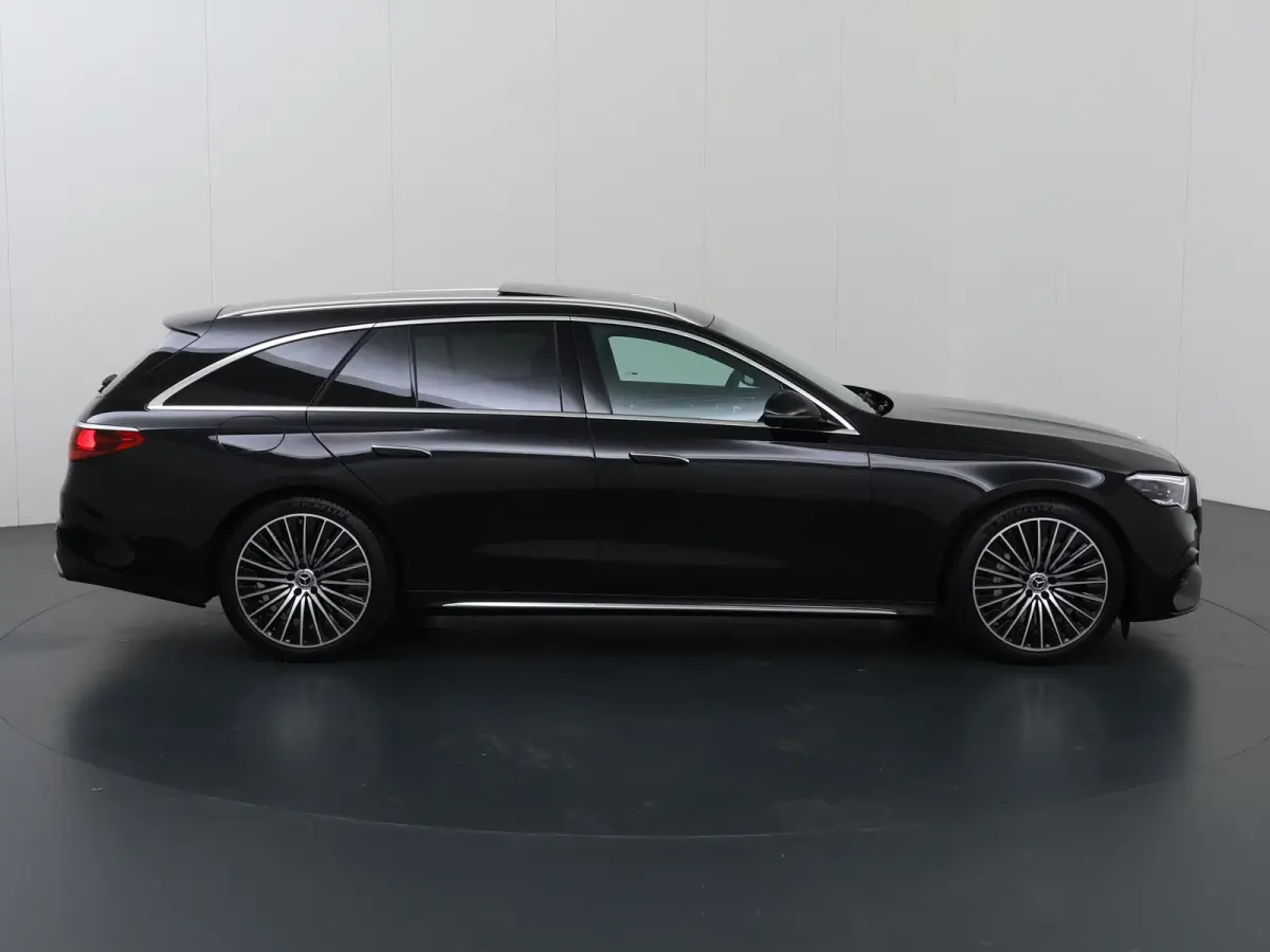 300e Sport Edition | Panoramaschuifdak | Trekhaak | Premium Pakket | 360°-camera | MBUX Superscreen | Burmester |