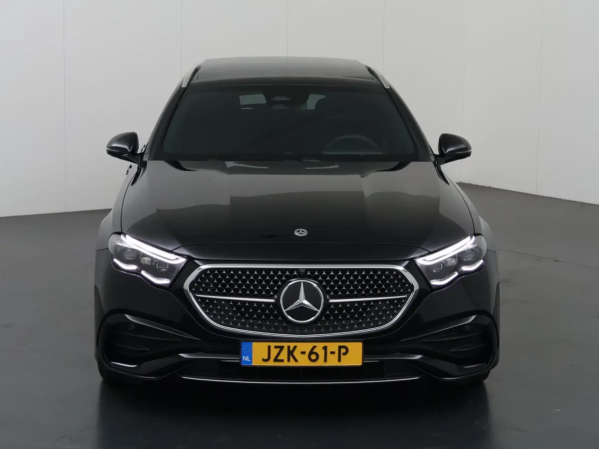 300e Sport Edition | Panoramaschuifdak | Trekhaak | Premium Pakket | 360°-camera | MBUX Superscreen | Burmester |