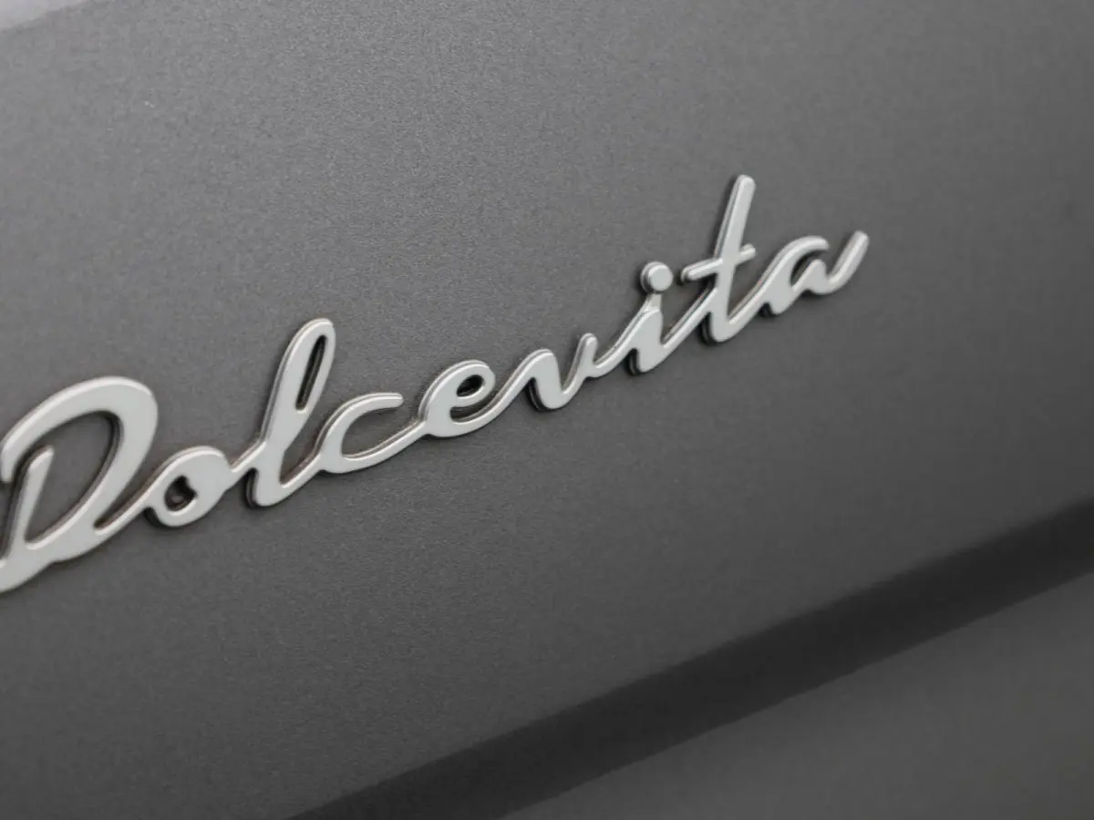 1.0 Hybrid Dolcevita | BLUETOOTH | DAB RADIO | CRUISE CONTROL | LICHTMETALEN VELGEN | LED DAGRIJVERLICHTING | MULTIFUNCTIONEEL STUURWIEL | AIRCO |