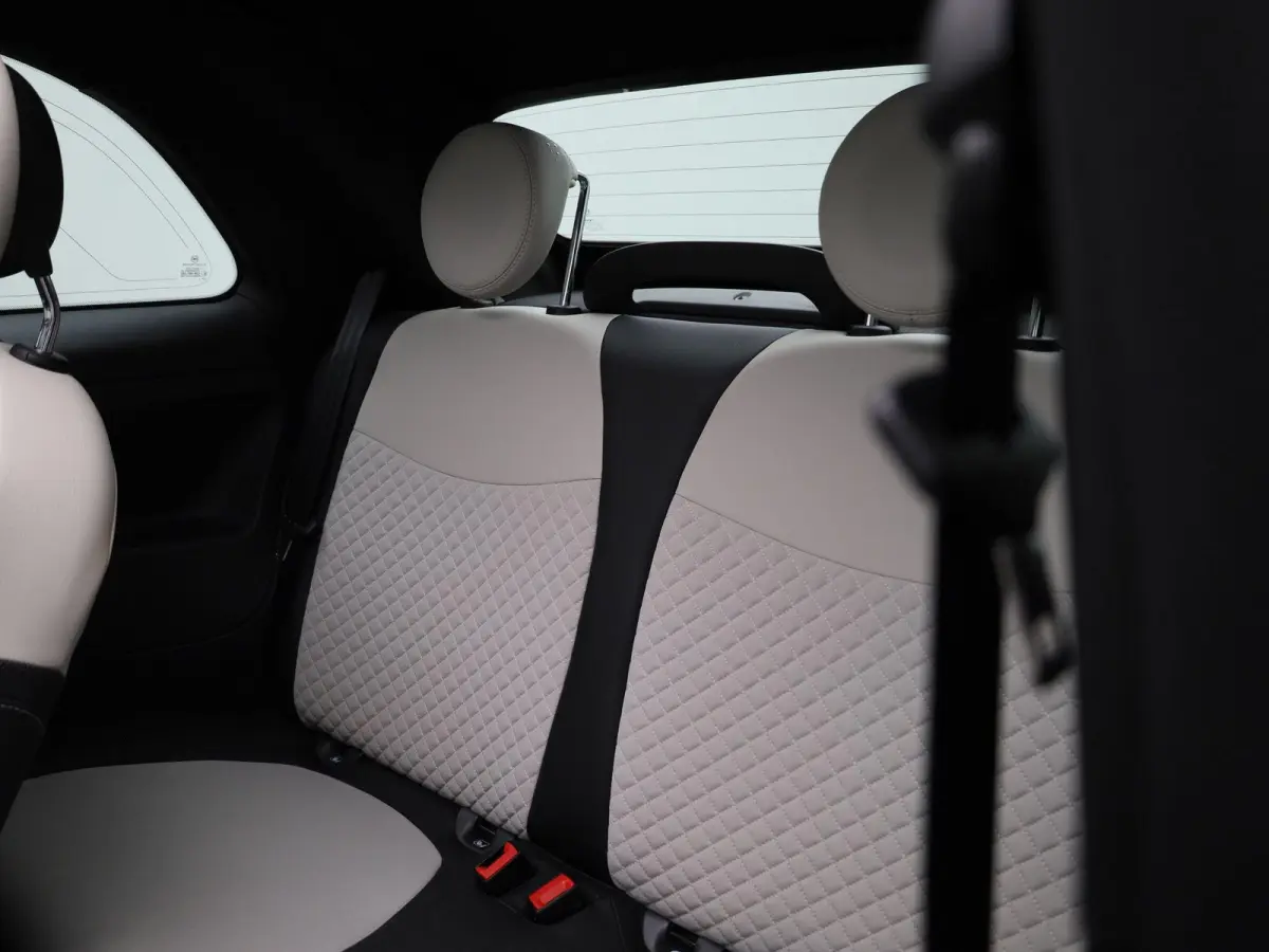 1.0 Hybrid Dolcevita | BLUETOOTH | DAB RADIO | CRUISE CONTROL | LICHTMETALEN VELGEN | LED DAGRIJVERLICHTING | MULTIFUNCTIONEEL STUURWIEL | AIRCO |