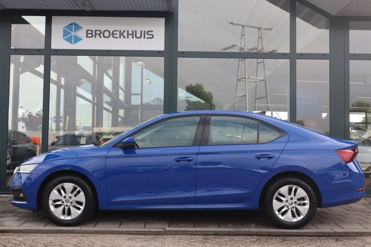 Hatchback 1.0 e-TSI Business Edition 110PK TREKHAAK | Apple Carplay/Android Auto|telefoonintegratie premium | Elektrisch bedienbare achterklep | Keyless start