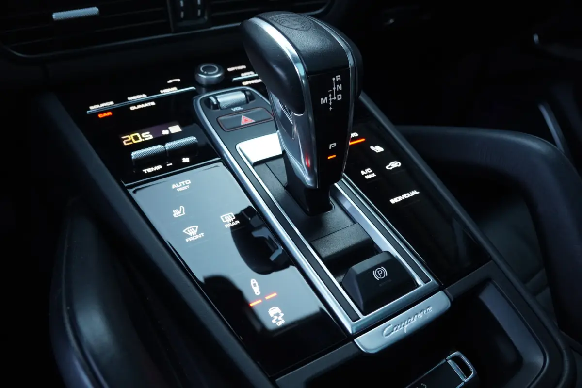 3.0 E-Hybrid - BURMESTER - 360 CAMERA - LUCHTVERING - TREKHAAK -