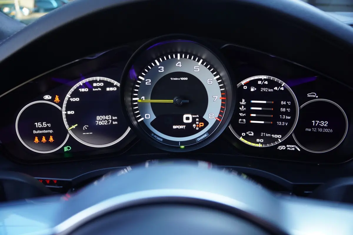 3.0 E-Hybrid - BURMESTER - 360 CAMERA - LUCHTVERING - TREKHAAK -