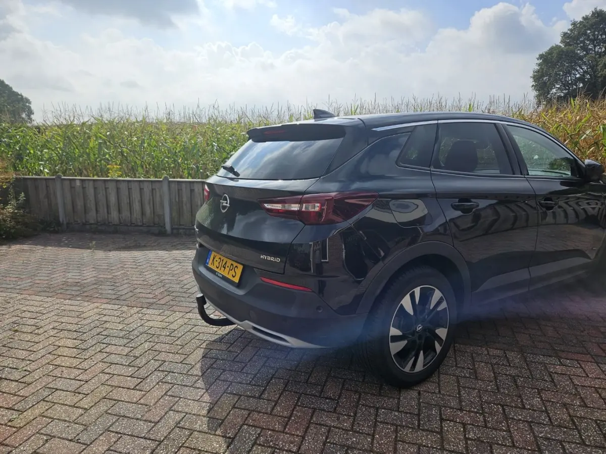 1.6 Turbo Hybrid Elegance Elek. Stoelen met Geheugen | Stoelverwarming en Ventialtie | Camera | Trekhaak | Carplay | Keyless | Achteruitrijcamera | Apple Carplay/Android Auto|telefoonintegra