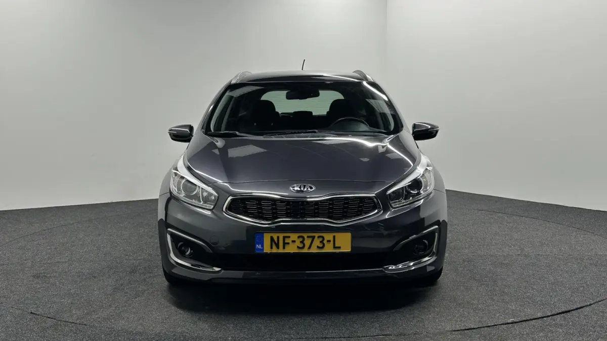 cee'd 1.6 GDI DynamicLine 74000 KM TREKHAAK CRUISE