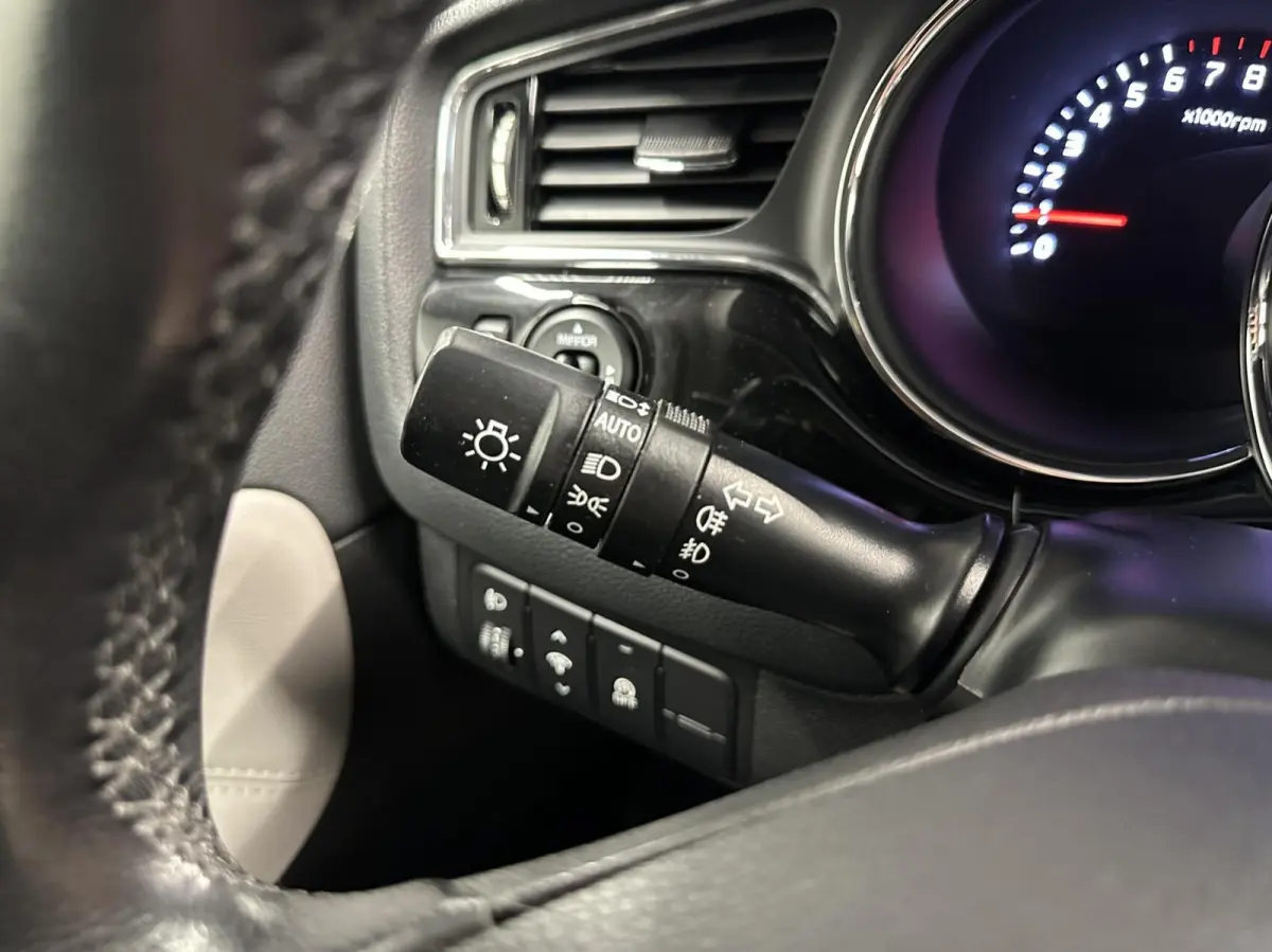 cee'd 1.6 GDI DynamicLine 74000 KM TREKHAAK CRUISE