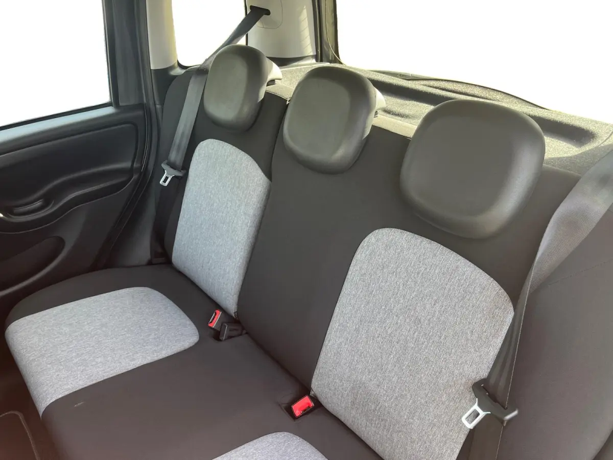 0.9 TwinAir Lounge | Automaat | Trekhaak | Parkeersensoren | Airco |