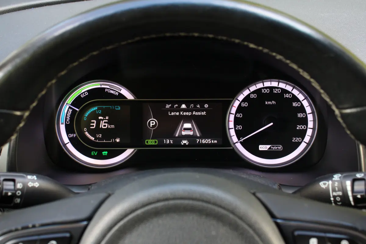 1.6 GDi Hybrid BusinessLine | NL-AUTO! | STOEL + STUURVERWARMING | ADAPTIVE CRUISE | LANE ASISST | CAMERA | PARK SENS V+A | LED | LEDER