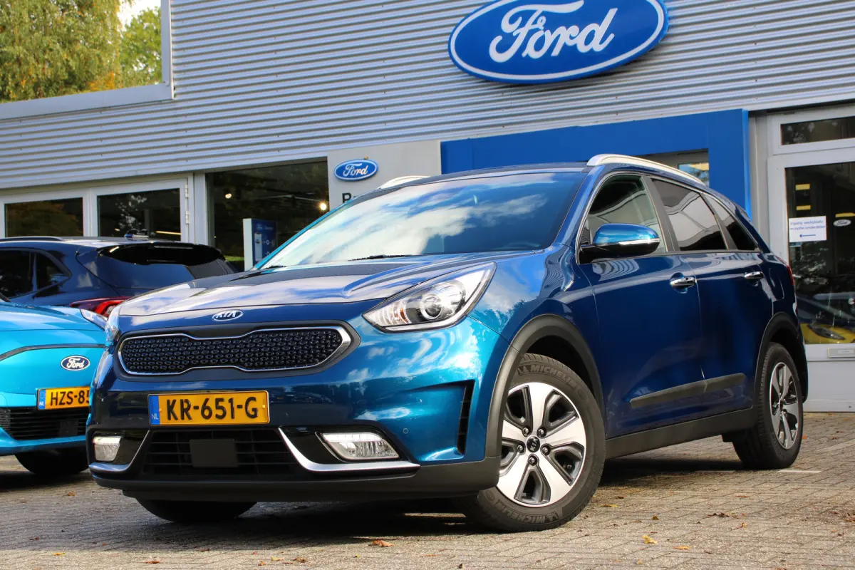 1.6 GDi Hybrid BusinessLine | NL-AUTO! | STOEL + STUURVERWARMING | ADAPTIVE CRUISE | LANE ASISST | CAMERA | PARK SENS V+A | LED | LEDER
