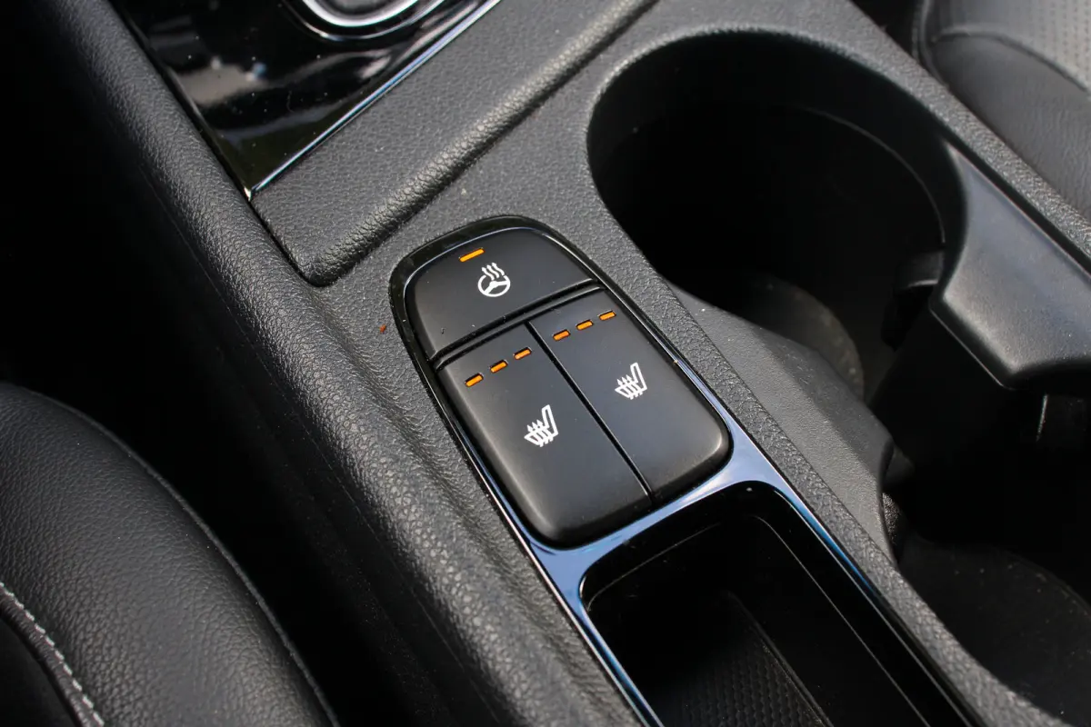 1.6 GDi Hybrid BusinessLine | NL-AUTO! | STOEL + STUURVERWARMING | ADAPTIVE CRUISE | LANE ASISST | CAMERA | PARK SENS V+A | LED | LEDER