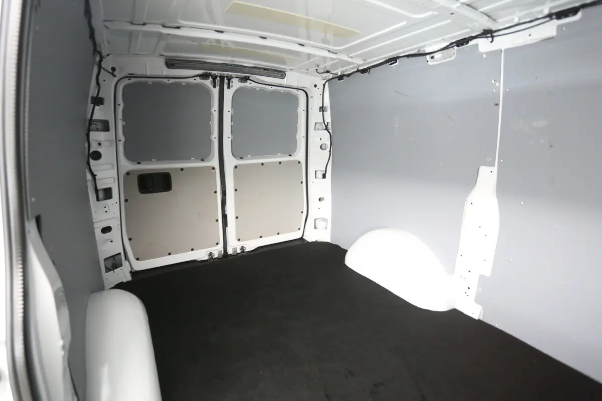 111 CDI Lang | Airco | Camera | Cruise | 3 Zits | Trekhaak | Navi | Parkeersens.
