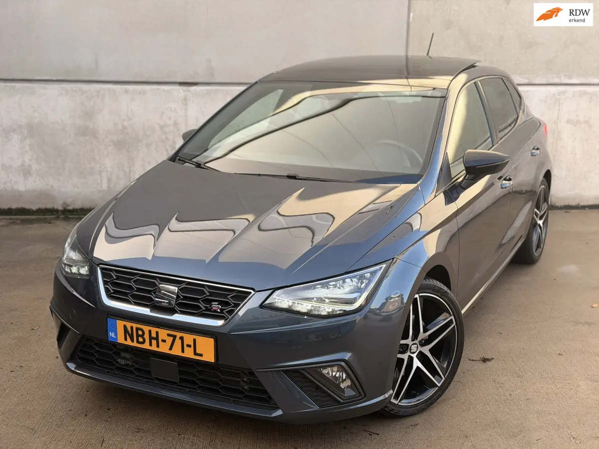 FR 1.0 TSI DSG Pano Navi CarPlay LED 18'' Stoelverwarming