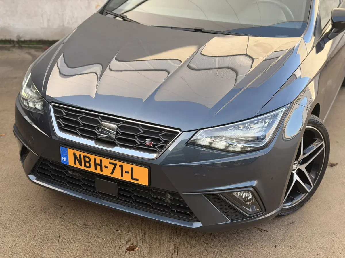 FR 1.0 TSI DSG Pano Navi CarPlay LED 18'' Stoelverwarming