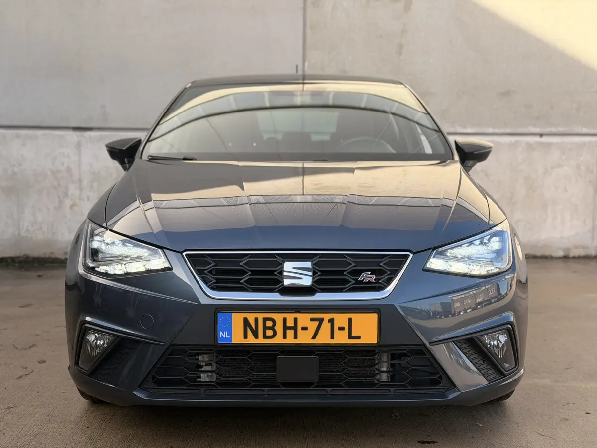 FR 1.0 TSI DSG Pano Navi CarPlay LED 18'' Stoelverwarming