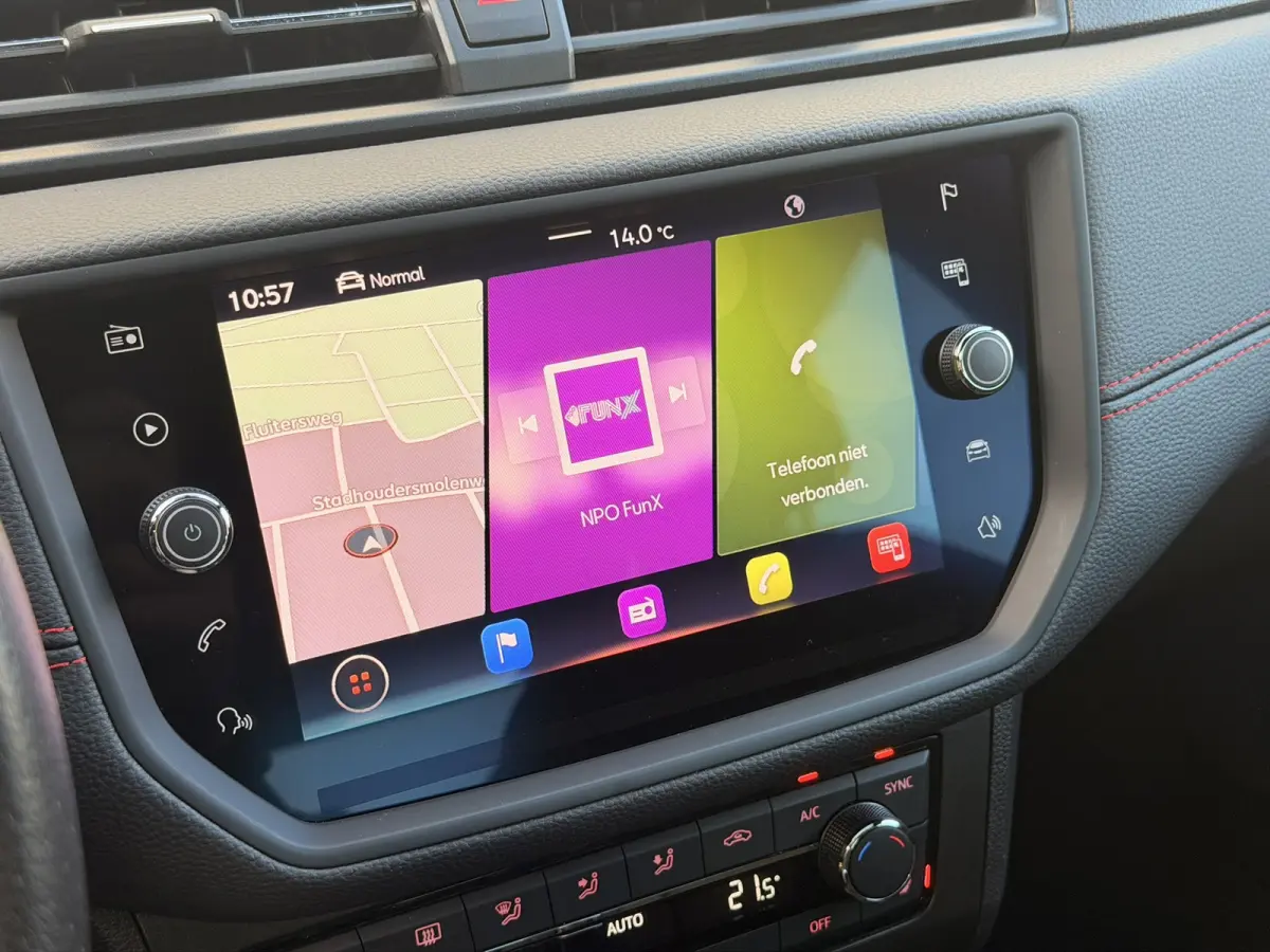 FR 1.0 TSI DSG Pano Navi CarPlay LED 18'' Stoelverwarming