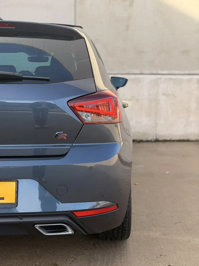 FR 1.0 TSI DSG Pano Navi CarPlay LED 18'' Stoelverwarming