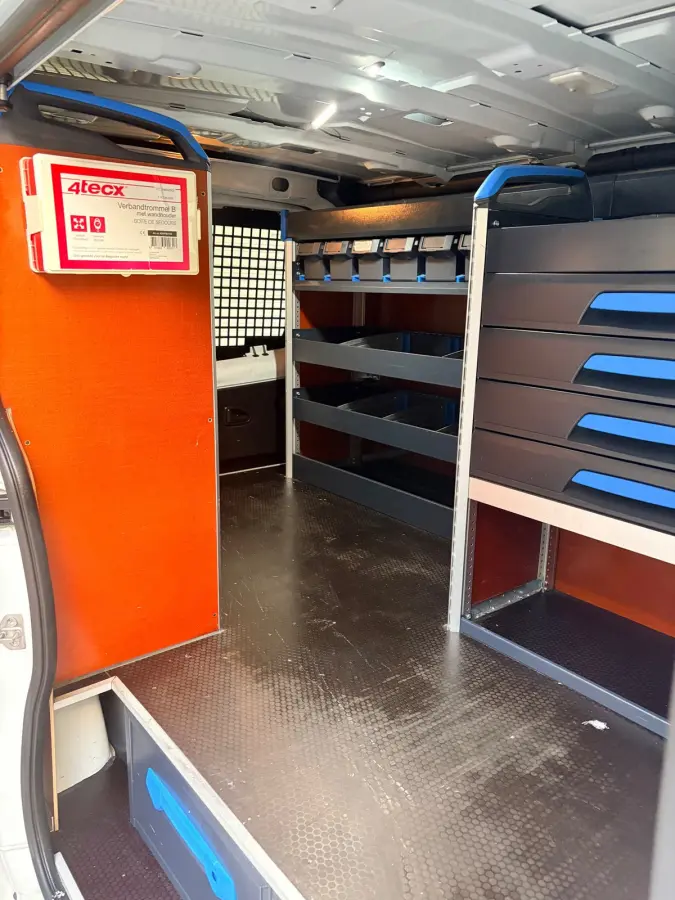 Automaat 2.0 dCi 145pk euro6 T29 L1H1 Comfort, 3Persoons, Sortimo kasten Imperiaal Trekhaak Omvormer RIJKLAARPRIJS
