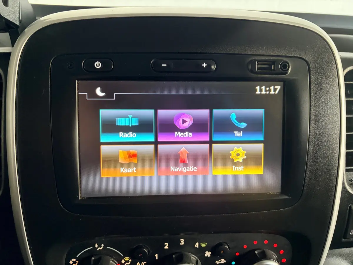 Automaat 2.0 dCi 145pk euro6 T29 L1H1 Comfort, 3Persoons, Sortimo kasten Imperiaal Trekhaak Omvormer RIJKLAARPRIJS