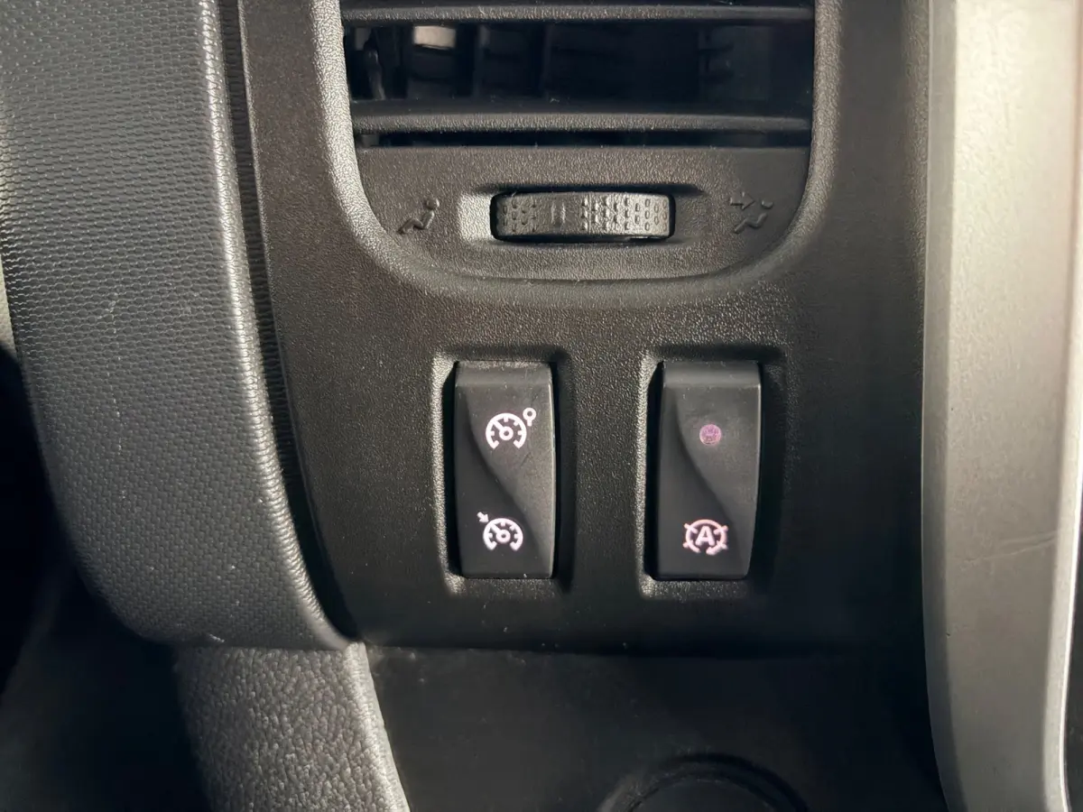 Automaat 2.0 dCi 145pk euro6 T29 L1H1 Comfort, 3Persoons, Sortimo kasten Imperiaal Trekhaak Omvormer RIJKLAARPRIJS