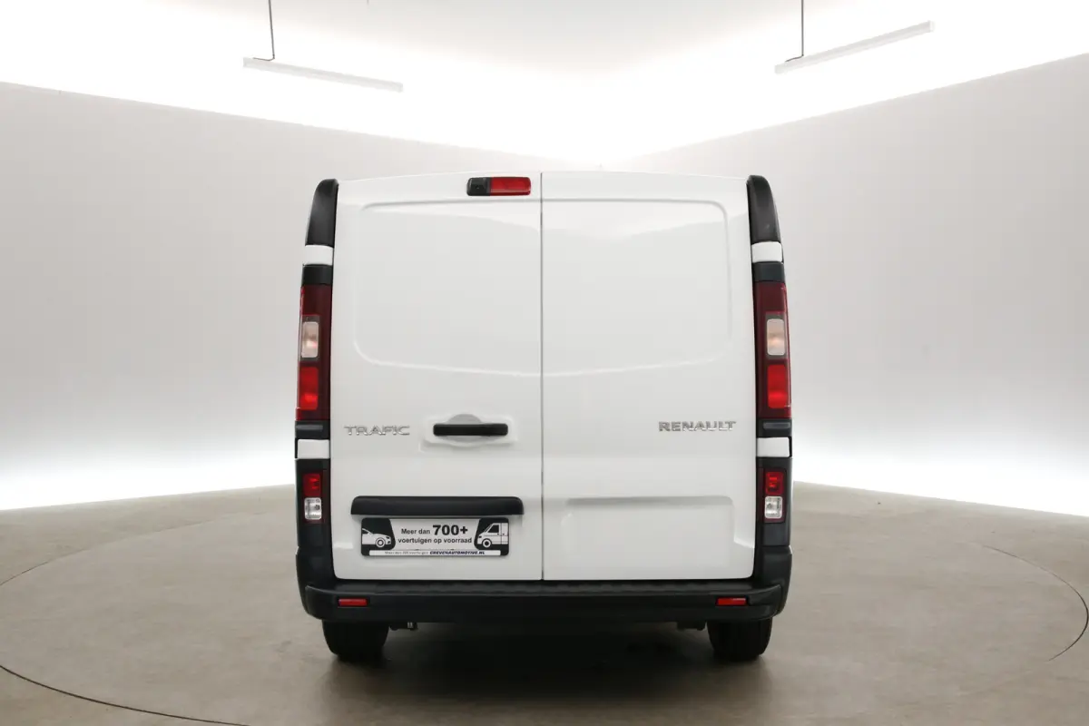 2.0 dCi 145PK L2H1 | Airco | Camera | Cruise | 3 Zits | Carplay | Parkeersens.