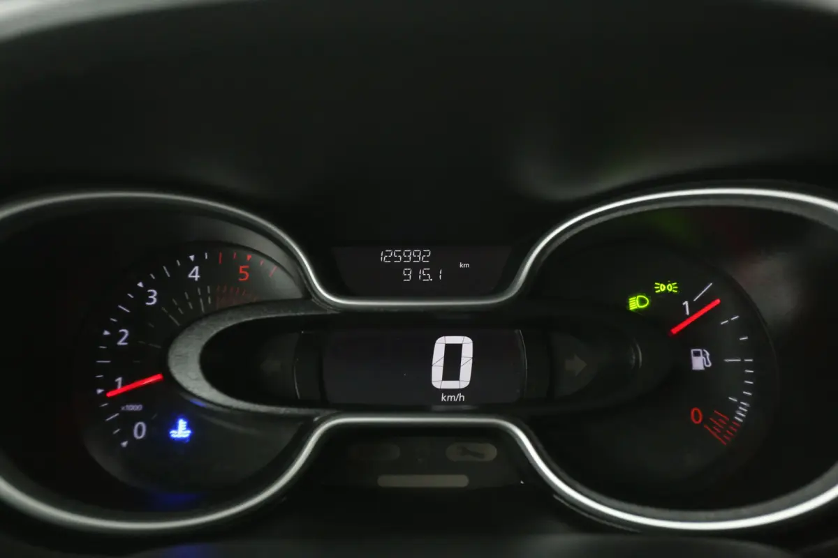 2.0 dCi 145PK L2H1 | Airco | Camera | Cruise | 3 Zits | Carplay | Parkeersens.
