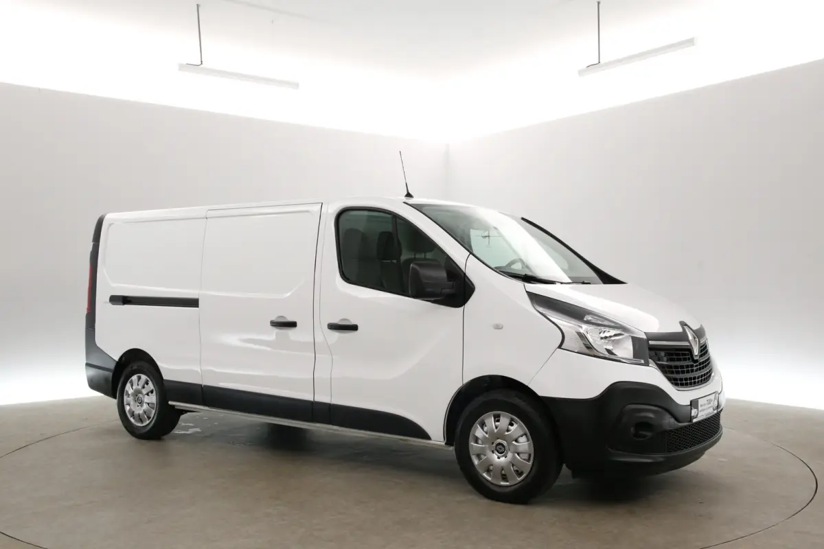 2.0 dCi 145PK L2H1 | Airco | Camera | Cruise | 3 Zits | Carplay | Parkeersens.