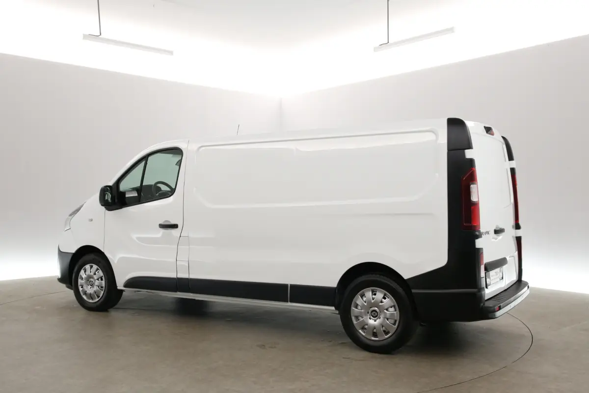 2.0 dCi 145PK L2H1 | Airco | Camera | Cruise | 3 Zits | Carplay | Parkeersens.