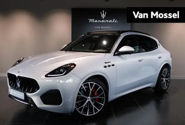 2.0 MHEV Modena | 330pk | 2 jaar garantie | Climate Pack | Tech Pack | Dubbel glas | Luchtvering | Matrix LED | 21"