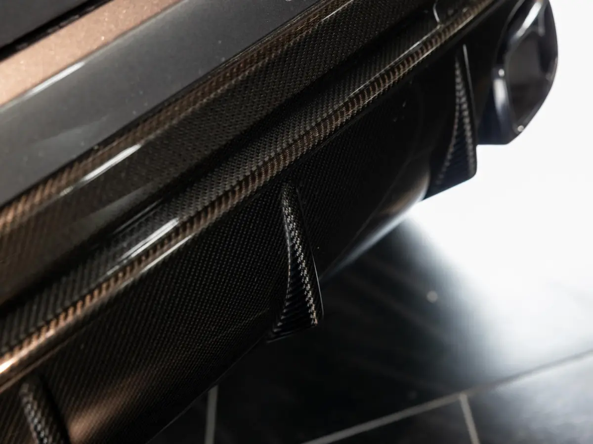 3.0 V6 Trofeo Rood leder | Panoramadak | Surround camera | Sonus Faber audio