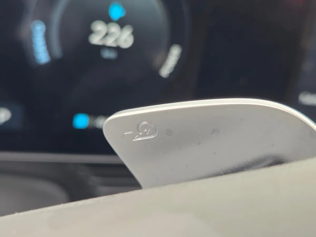 Connect Limited 84 kWh / Apple Carplay/Android Auto / Cruise control adaptief / Keyless start/entry