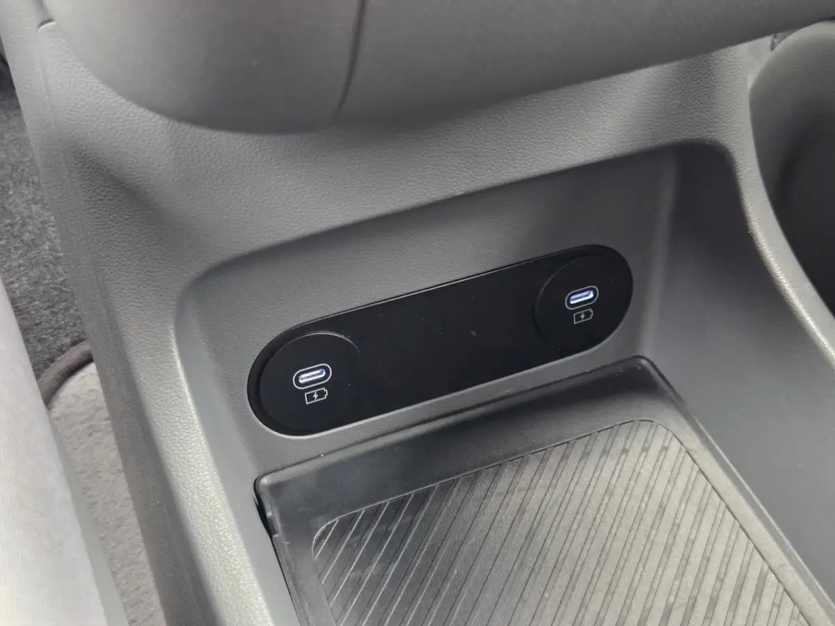 Connect Limited 84 kWh / Apple Carplay/Android Auto / Cruise control adaptief / Keyless start/entry