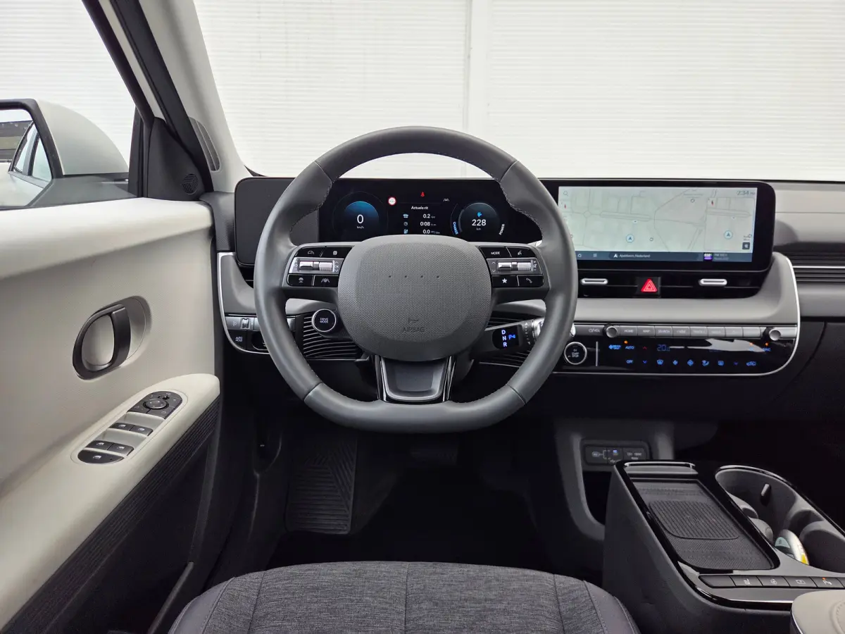 Connect Limited 84 kWh / Apple Carplay/Android Auto / Cruise control adaptief / Keyless start/entry