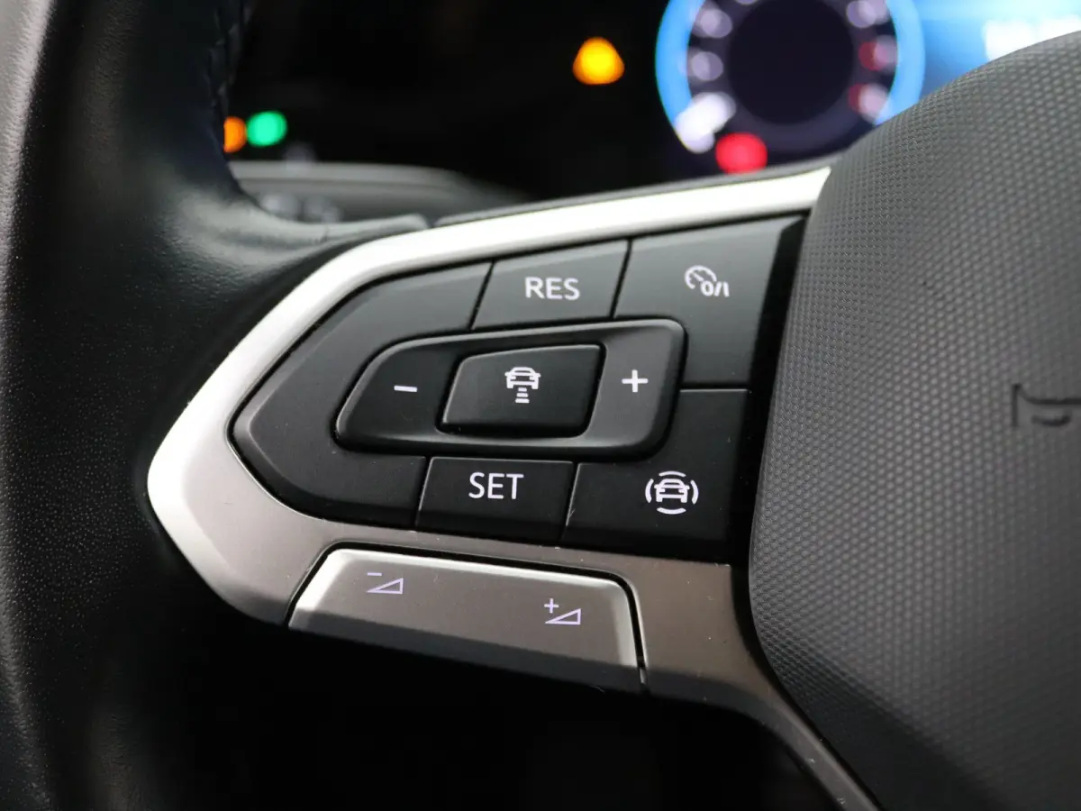 110pk TSI Life Apple Carplay/Android Auto | Climate