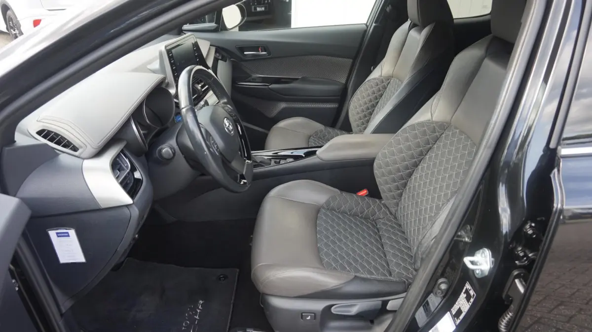 2.0 Hybrid 184PK Automaat | Rijklaarprijs | LED | Camera | Adapt. Cruise Control | PDC V+A