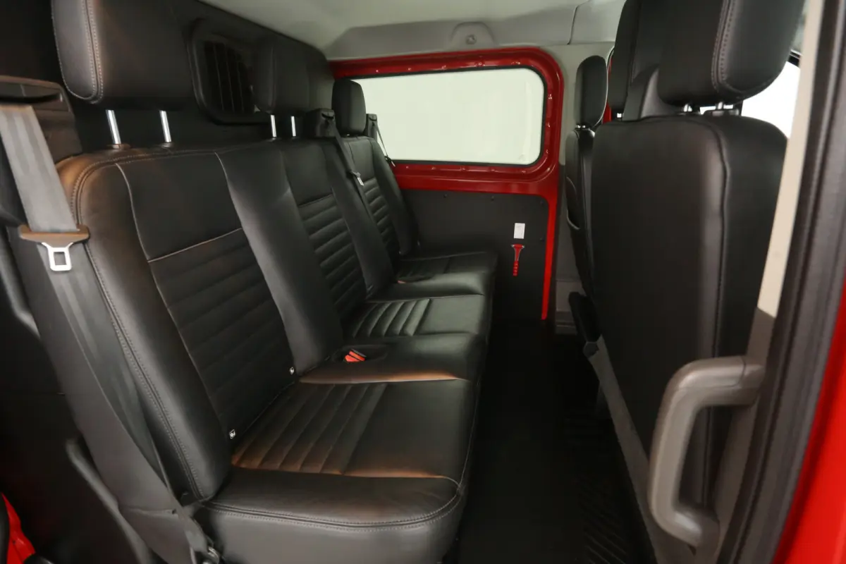 2.0 TDCI L2H1 TRAIL | DC | 6 Zits | Airco | Camera | Cruise | Carplay | Leder | Parkeersens.