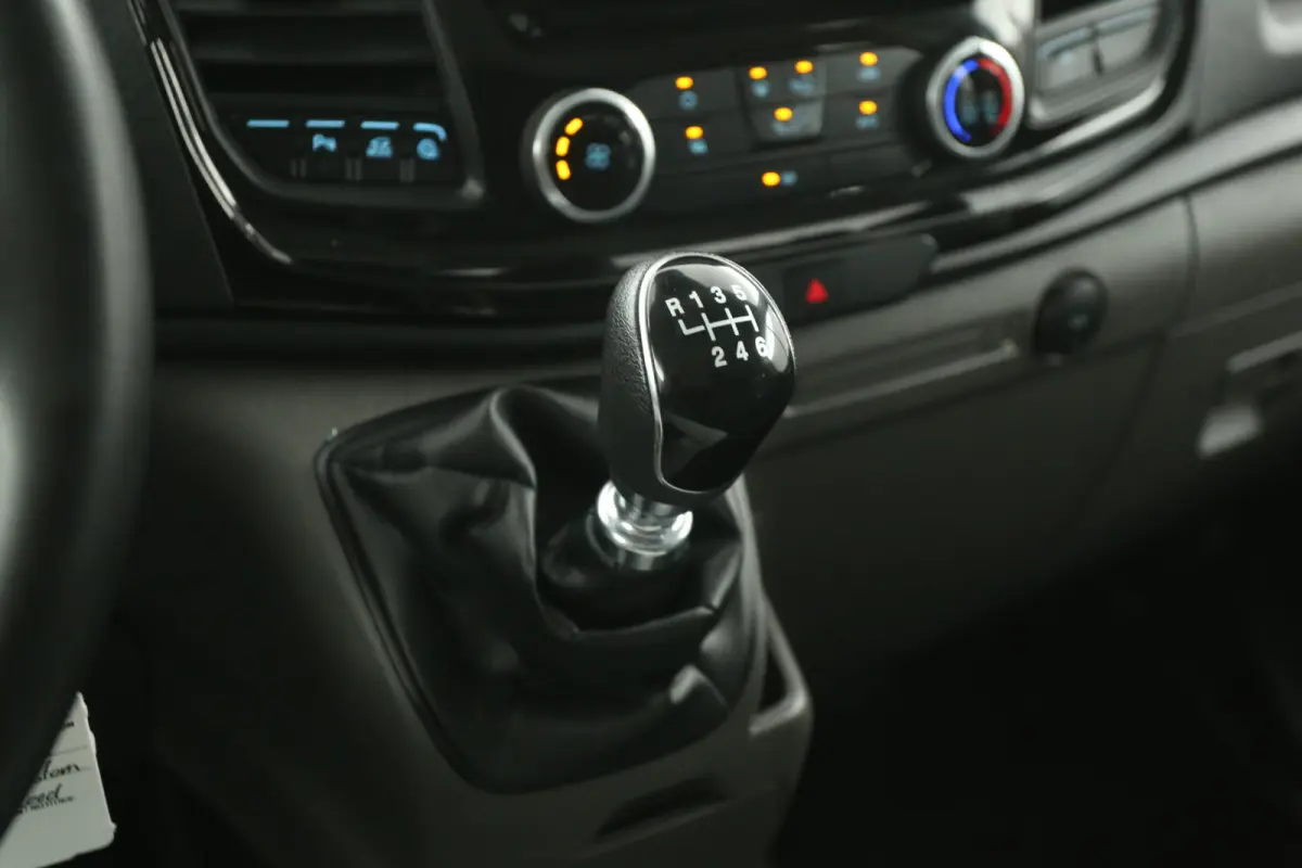2.0 TDCI L2H1 TRAIL | DC | 6 Zits | Airco | Camera | Cruise | Carplay | Leder | Parkeersens.