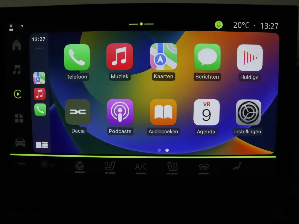 140pk Hybrid Journey Apple Carplay/Android Auto | Climate