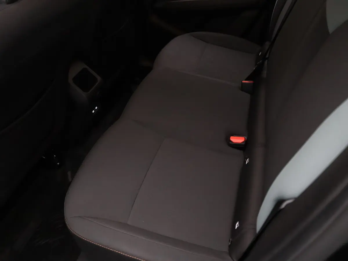140pk Hybrid Journey Apple Carplay/Android Auto | Climate