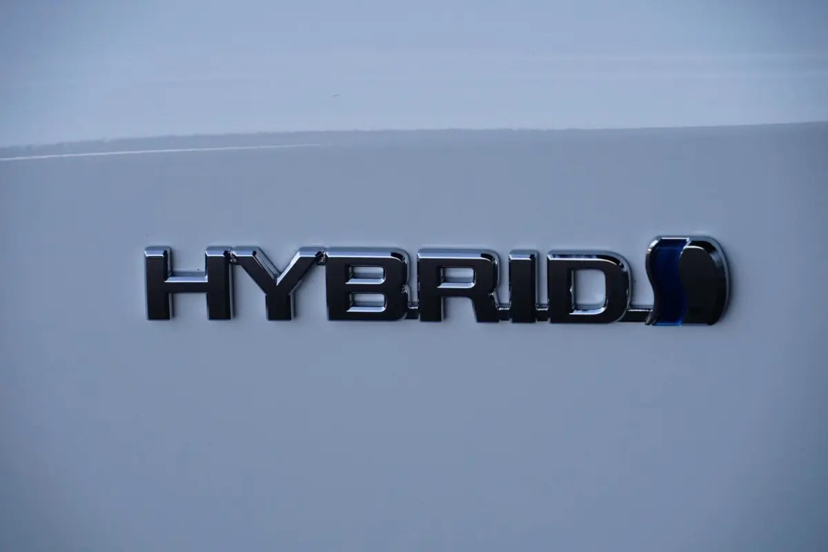 1.8 Hybrid Business, NL, aut. CarPlay, cam. LED