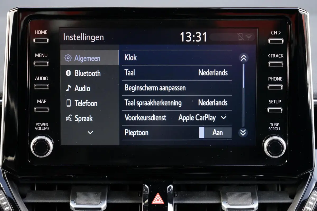 1.8 Hybrid Business, NL, aut. CarPlay, cam. LED