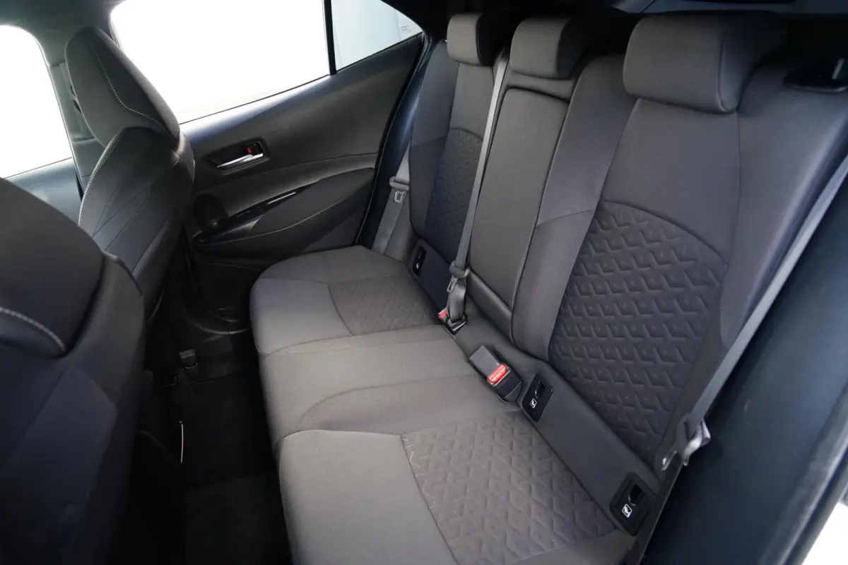 1.8 Hybrid Business, NL, aut. CarPlay, cam. LED