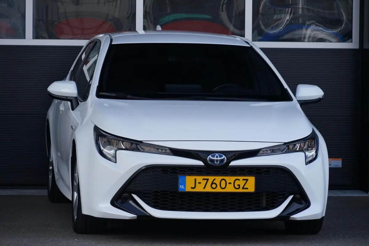 1.8 Hybrid Business, NL, aut. CarPlay, cam. LED
